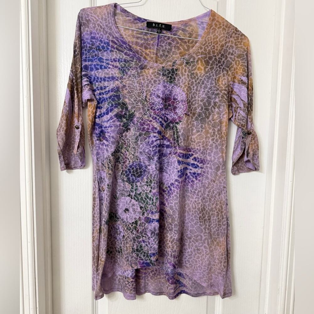 B.L.E.U. Purple Leopard Print Rhinestone Floral High-Low Top 3/4 Sleeve Size L